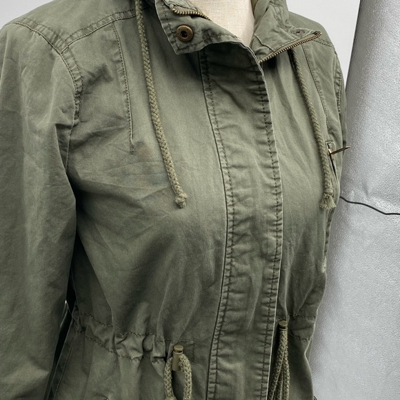 Ambiance Women's Army Green Hooded Military Cargo Utility Jacket Size Small. EUC - Picture 3 of 10